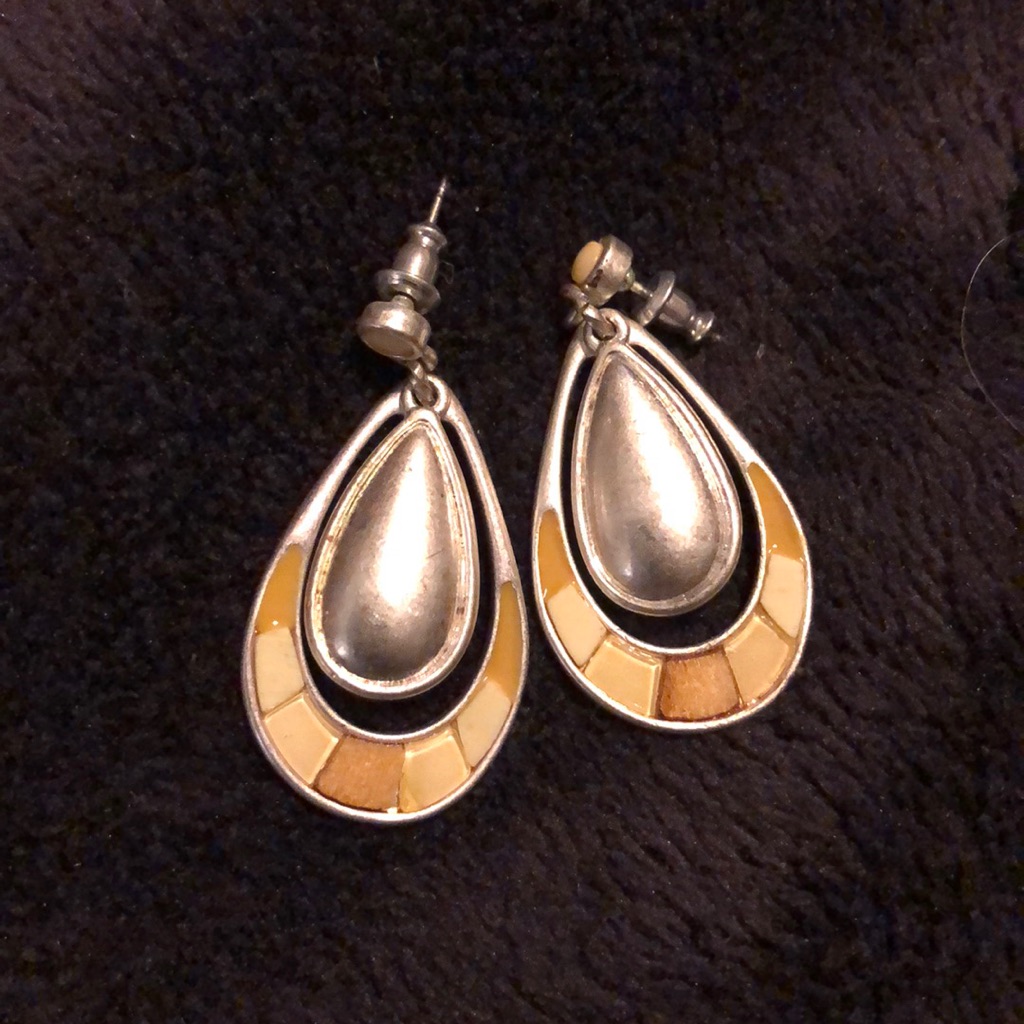 Sterling Silver Liz Claiborne Earrings W Stones 40$